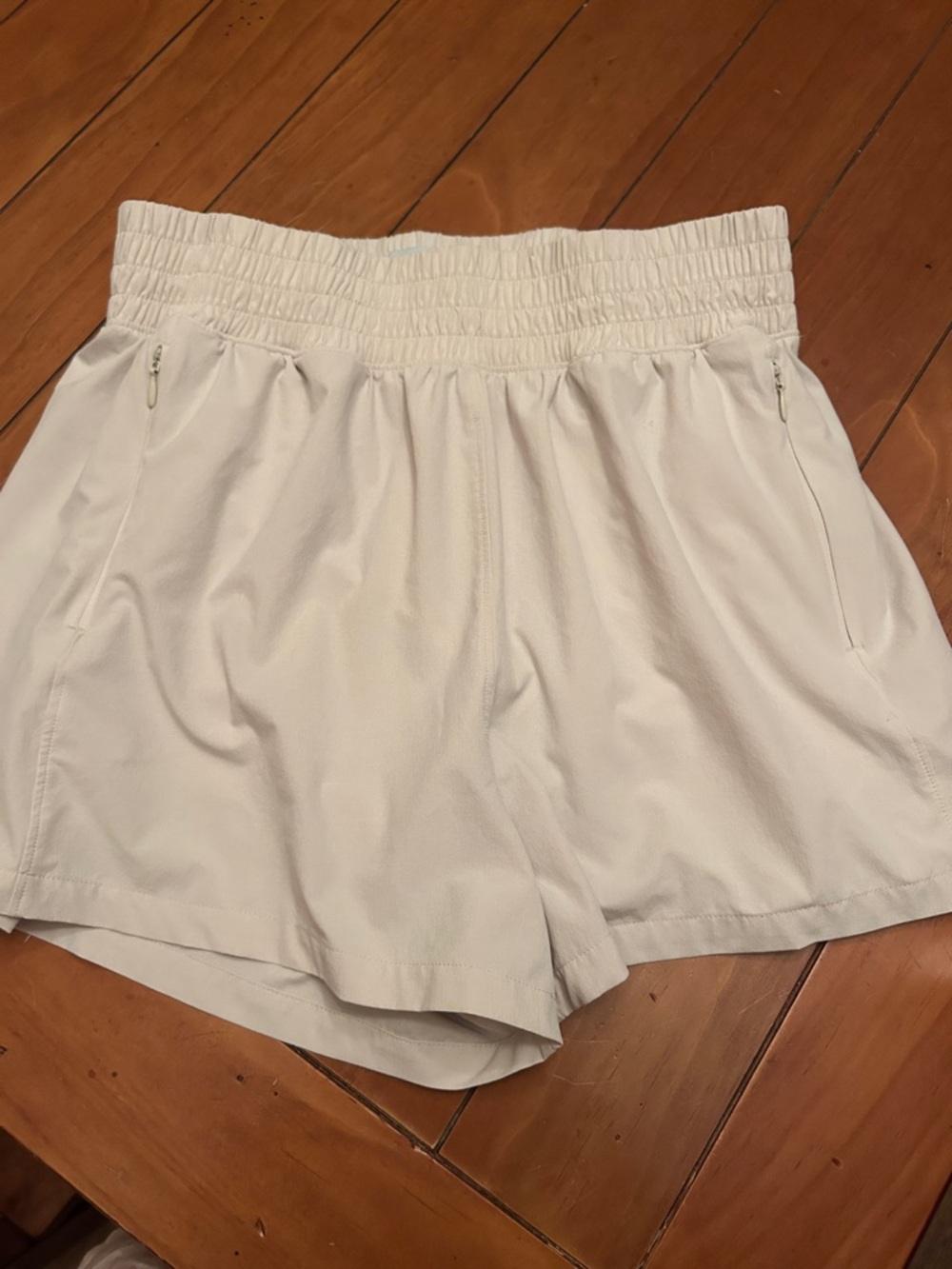 FLX Women's Medium Ivory Athletic Shorts Pull On Zip Pockets Stretch Mesh Lined